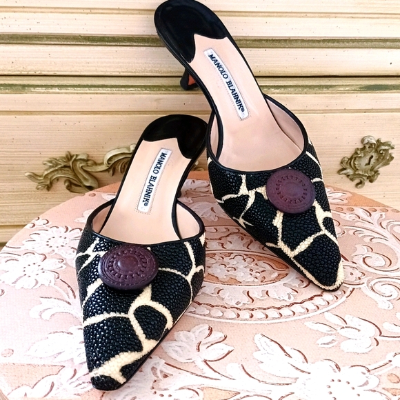 Manolo Blahnik Shoes - RARE "MANOLO BLAHNIK" HAND CRAFTED IN FLORENCE!